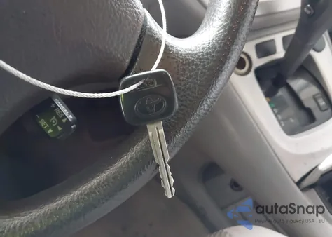 2005 Toyota Highlander V6 z USA, uszkodzony, nr VIN JTEGP21AX50072145